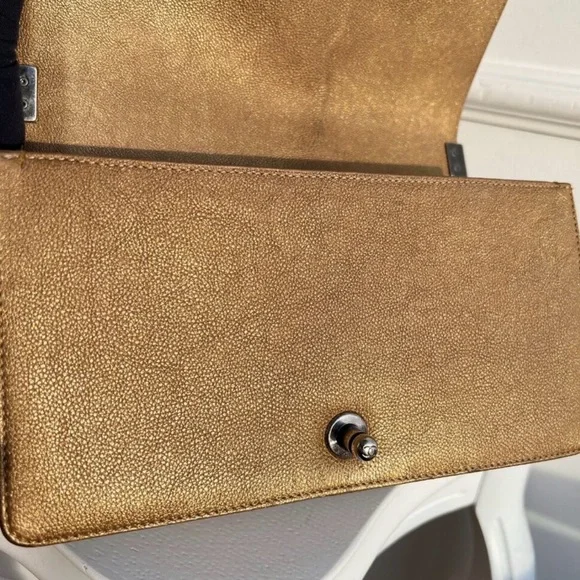 Chanel Medium Boy Metallic Dark Gold Glitter Quilted Women's Bag - Picture 5 of 6